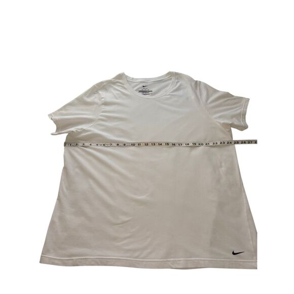 (2) Nike DriFit white cotton T-shirts - 2XL - Picture 5 of 5